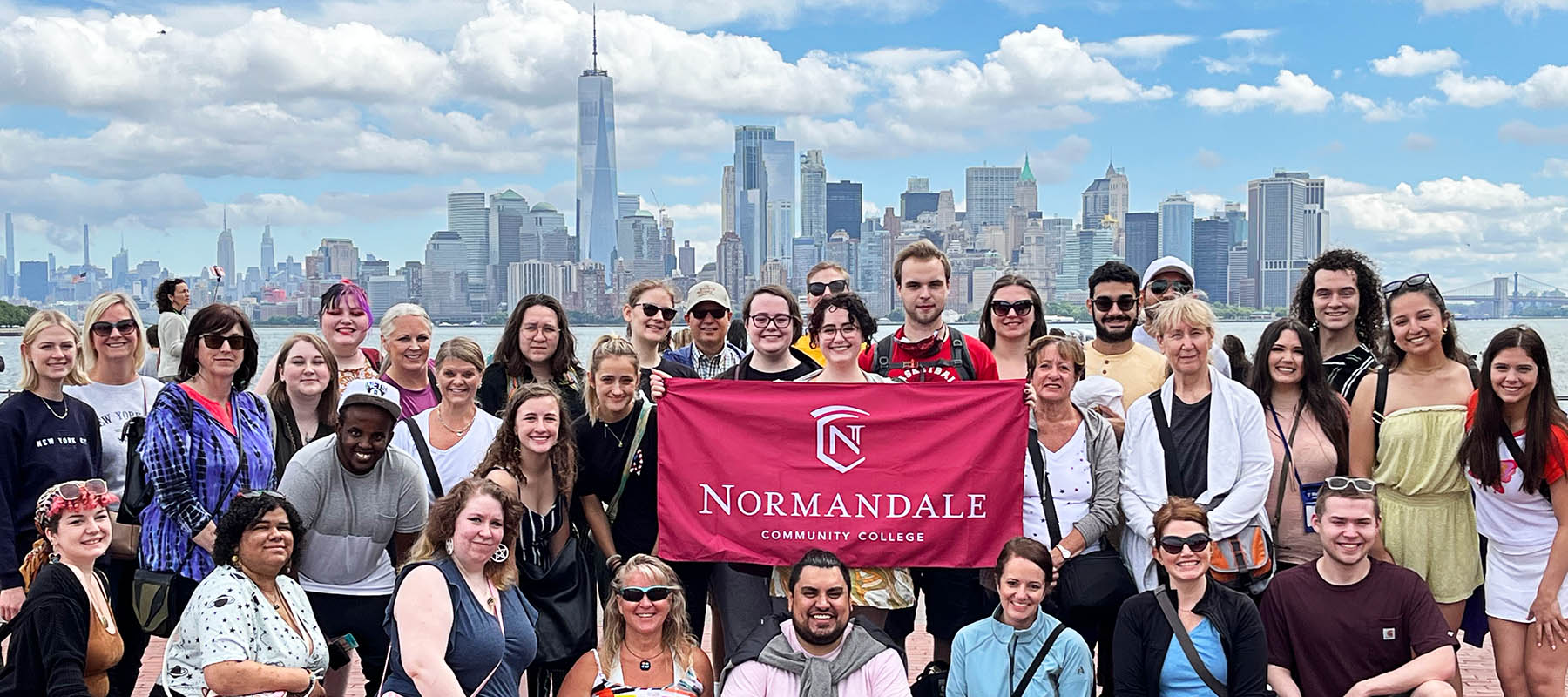 Students and faculty on a Travel and Learn trip to NYC