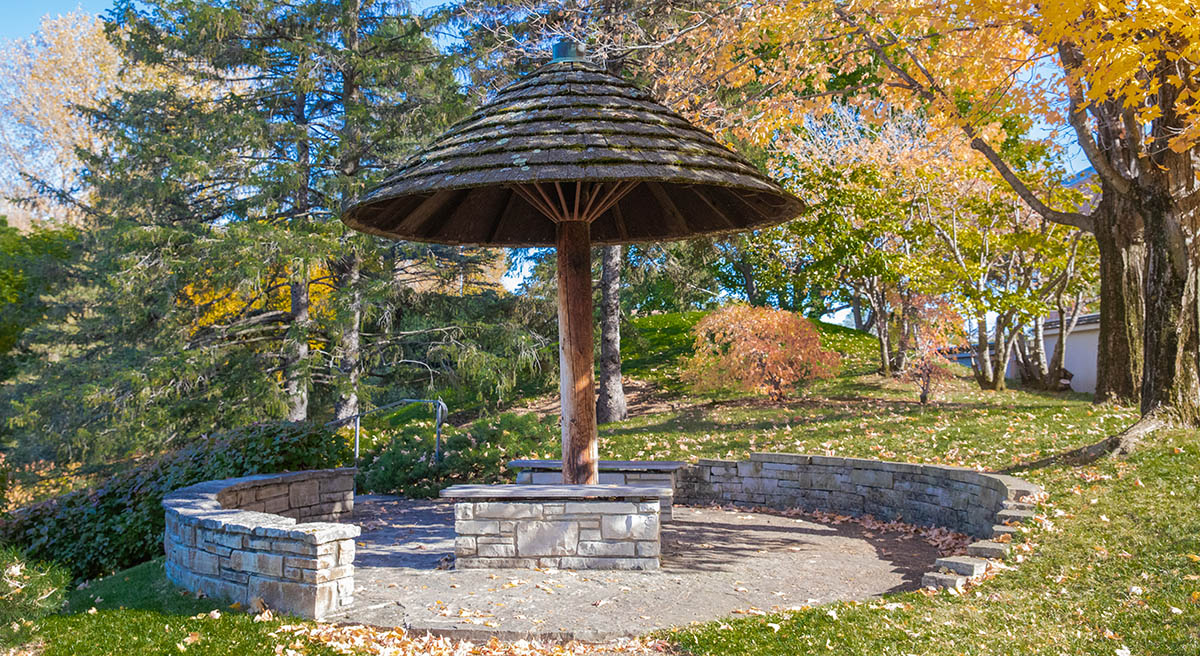 Normandale Japanese Garden Round Shelter